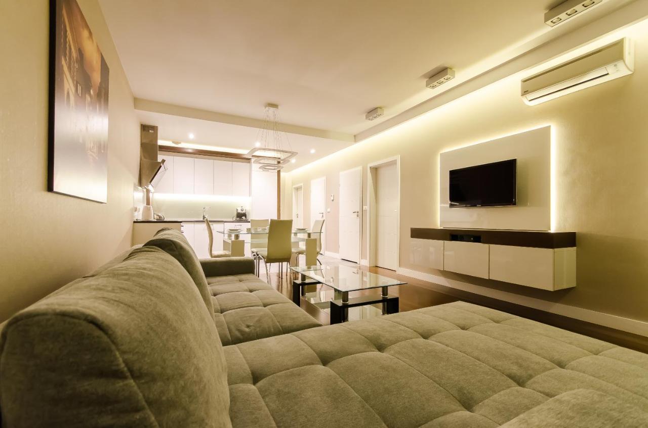 Old Town Luxury Apartament *